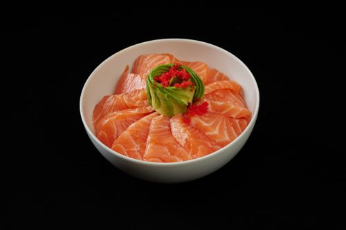 800. Chirashi saumon